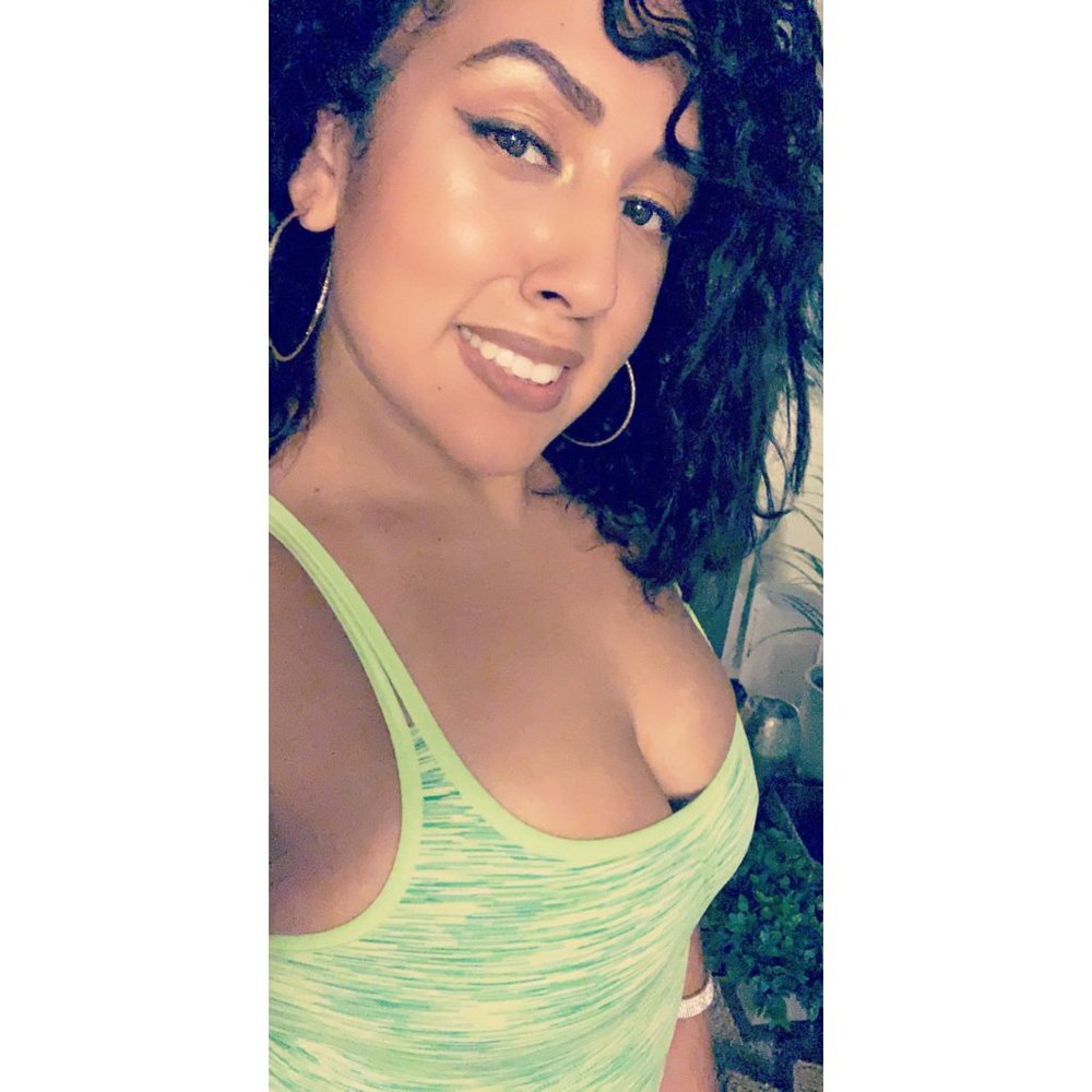 Meet your Posher ❤️💋💄💃🏽😻